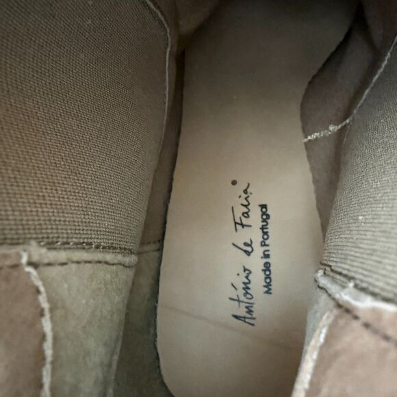 Size 8 - ANTONIO DE FARIA Portugal Tara Lug Sole Heel Chelsea Boots Beige Suede - Picture 10 of 10